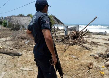 Afectados por "Mar de fondo" en costas de Guerrero, Oaxaca y Chiapas