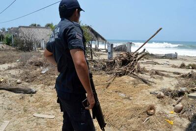 Afectados por "Mar de fondo" en costas de Guerrero, Oaxaca y Chiapas