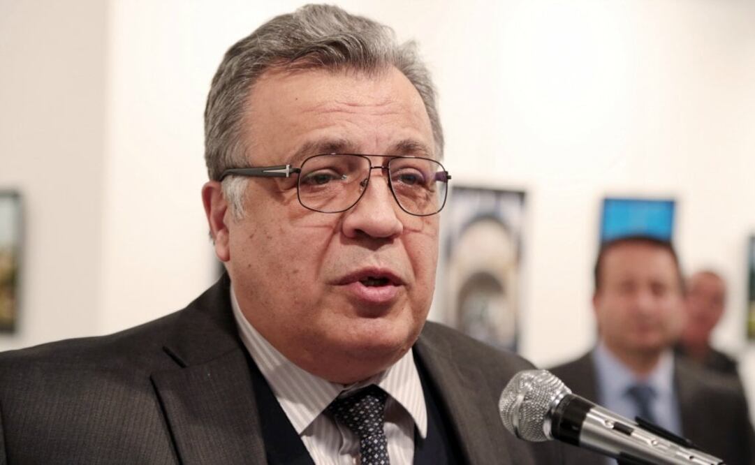 El embajador de Rusia en Turquía, Andrey Karlov. Foto: AP