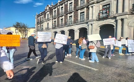 Caos en Toluca: Trabajadores de la salud bloquean calles para exigir justicia laboral