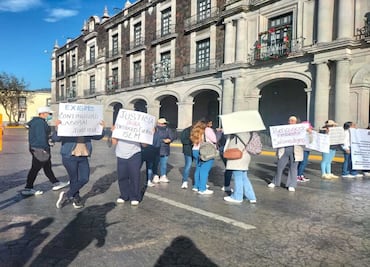 Caos en Toluca: Trabajadores de la salud bloquean calles para exigir justicia laboral