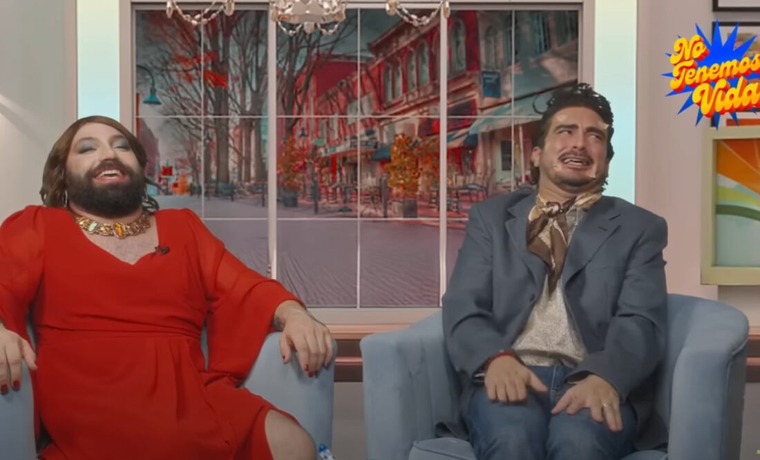 Ricardo Pérez y Slobotzky, de La Cotorrisa, se burlaron de los programas de espectáculos en México, tras el "polémico encuentro" de la prensa, ocasionado por el estandupero. Foto: YouTube La Corporrisa