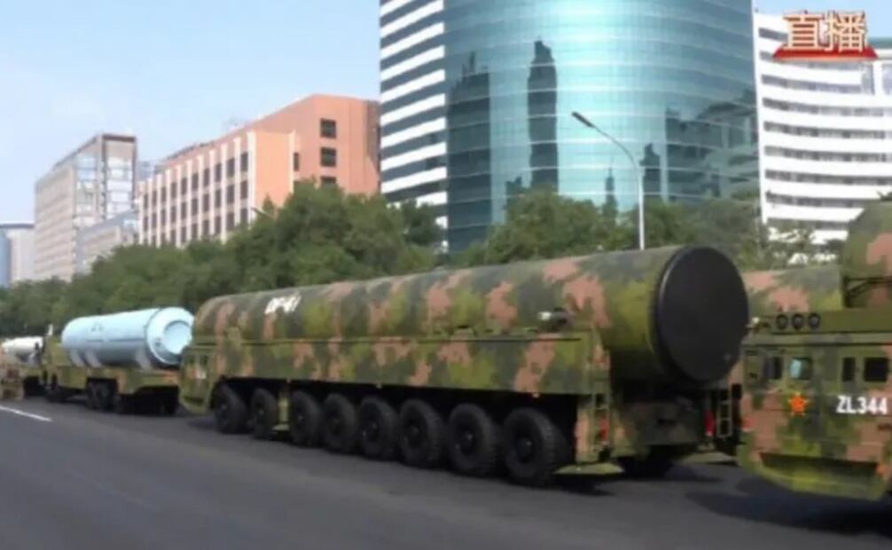 China exhibe nuevas armas en el desfile militar por el 80 aniversario del fin de la Segunda Guerra Mundial. (02/09/25) Foto: Captura