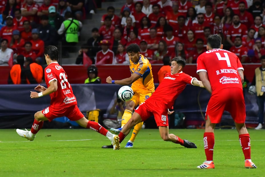 Toluca y Tigres en la final de la Copa de Campeones de la Concacaf - Foto: Imago7