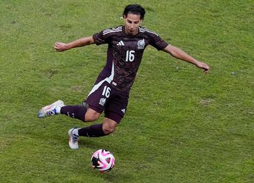 Diego Lainez sueña con llegar al Mundial 2026; la Selección Mexicana tuvo una visita especial