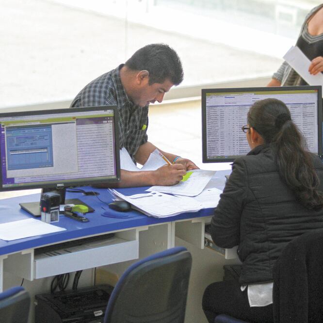 Uno de cada tres mexicanos tuvo que pagar un soborno para acceder a un trámite o servicio público en este año, según información de una encuesta. ARCHIVO EL UNIVERSAL