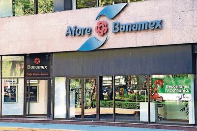 Avanza plan para bancarizar a jóvenes