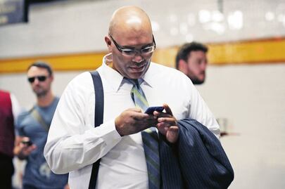 AT&T invierte al año más que AMóvil por usuario