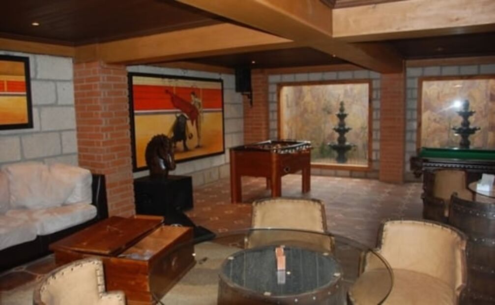 Paraísos y mansiones, las otras casas de los narcos en México