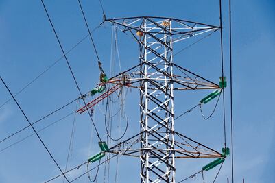 Inversión extranjera en electricidad tiene primer saldo negativo en 25 años 