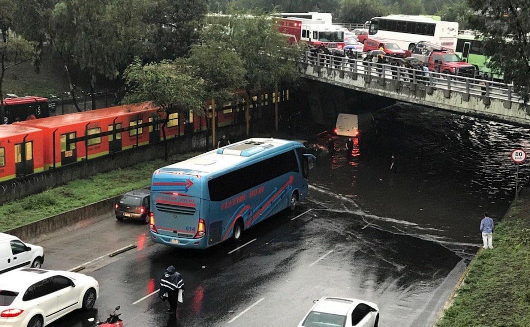 Temporada de lluvias deja más de 29 mil autos dañados y millonarias pérdidas para aseguradoras en CDMX. Foto: Especial