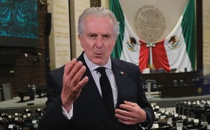 Santiago Creel exige a AMLO respeto a división de poderes; acusa "presión social" para aprobar reforma militar