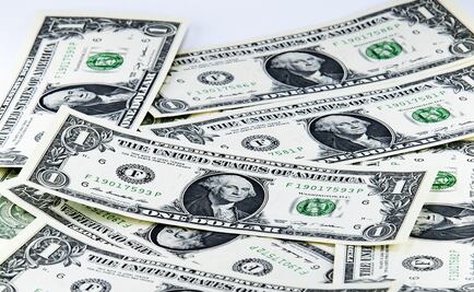 Dólar al menudeo se vende a 19.95 pesos