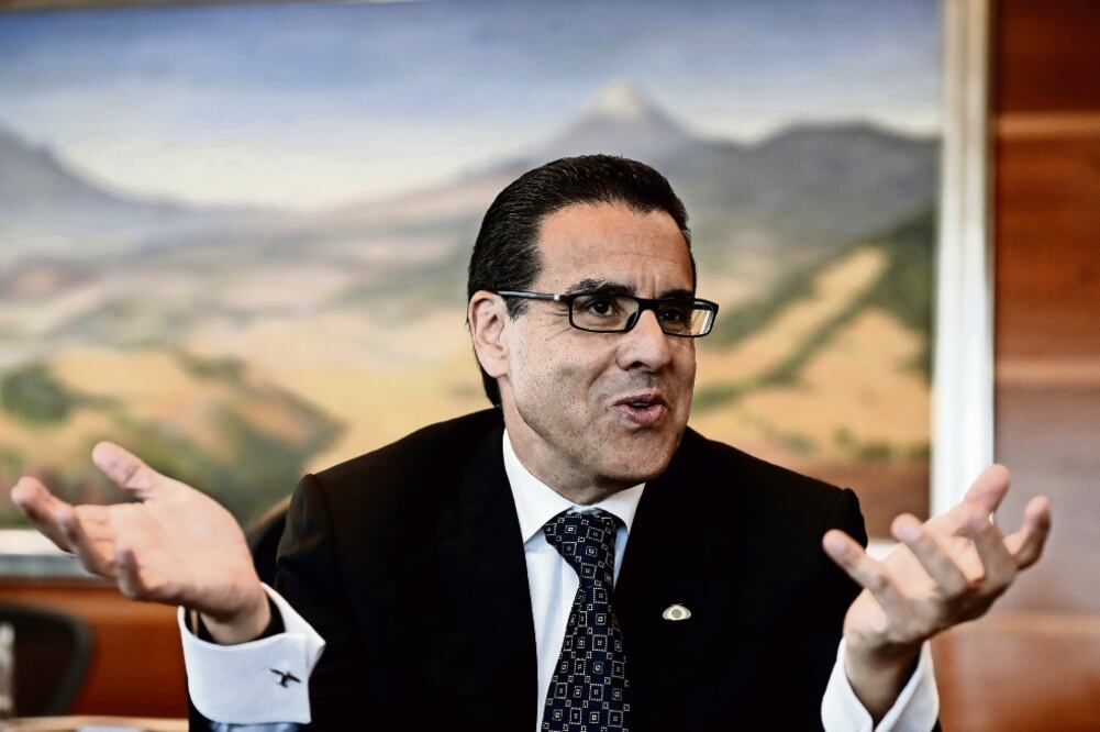Alejandro Valenzuela, director general de Banco Azteca (ALEJANDRO ACOSTA. EL UNIVERSAL)