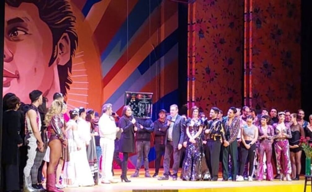 Daniela Romo también dedicó canciones como Shakira a Piqué