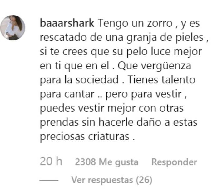 Usuarios en redes sociales critican Rosalía por usar pieles animales