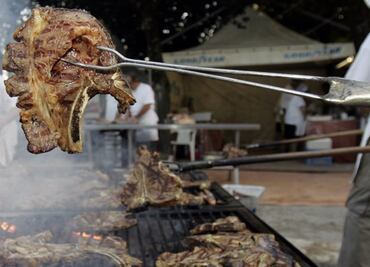 Outdoor grilling, camping, and more in Xochitla's Father's Day Celebration