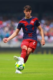 Chivas hace válida opción de compra por Van Rankin