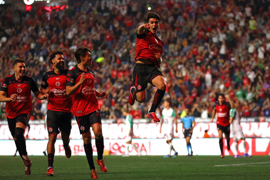 Gilberto Mora en festejo de gol con los Xolos de Tijuana, durante la fase regular del Apertura 2026 - Foto: Imago7
