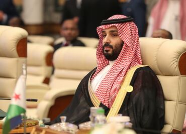 Príncipe saudita acusa a Irán por ataques contra buques petroleros