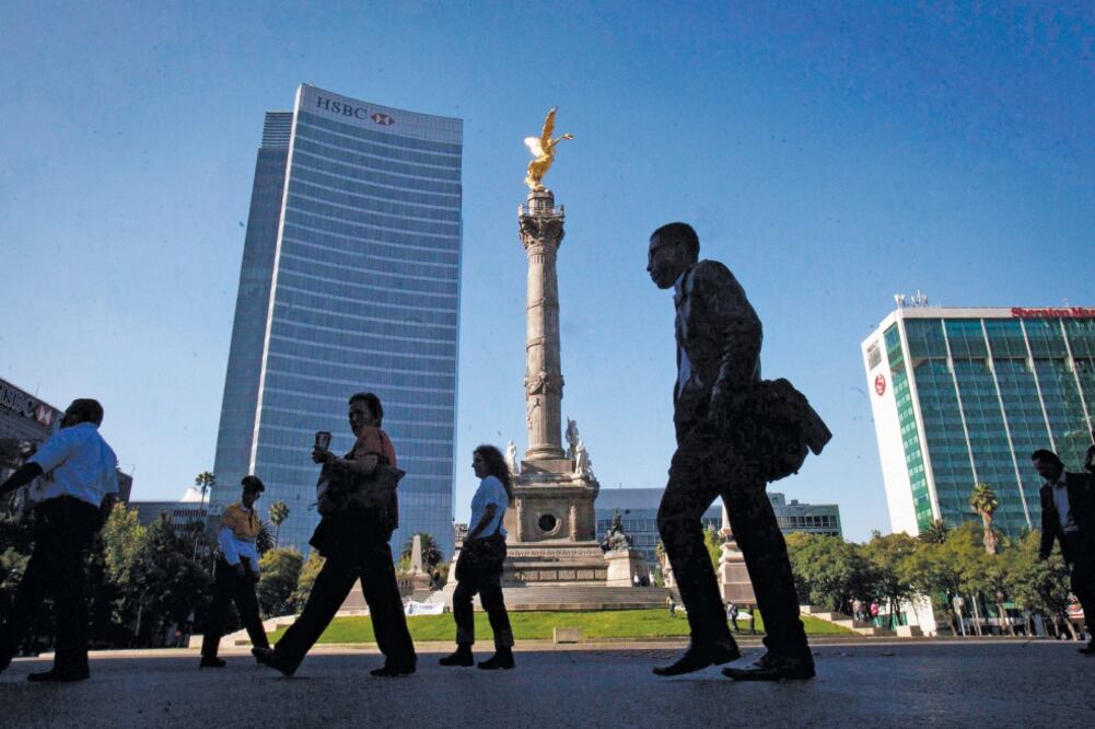 En la minuta que tienen diputados se indica que el nombre oficial, de avalar el estado 32, sería Ciudad de México (ARCHIVO EL UNIVERSAL)