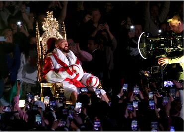 VIDEO: Tyson Fury y su espectacular entrada en Wembley