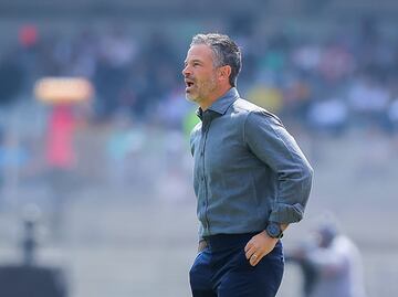 Rafael Puente niega afectación en Pumas por la salida de Dani Alves