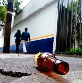 Consumir alcohol en la calle, lo más sancionado