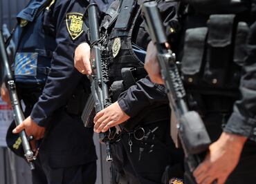 Policía de Michoacán se enfrenta contra grupo armado en Parácuaro