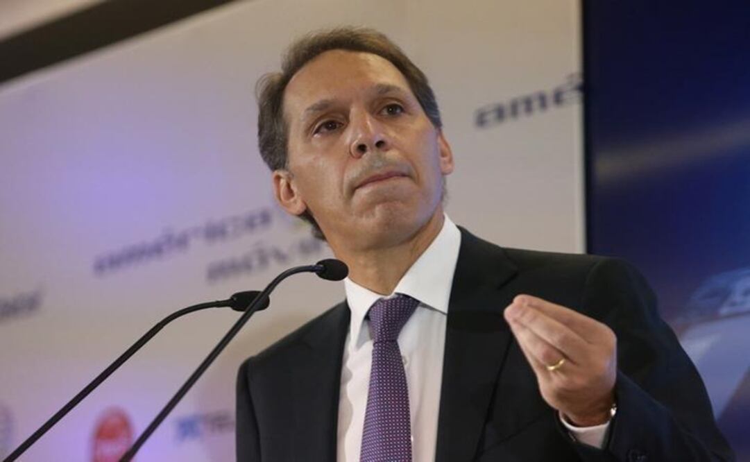 Daniel Hajj, CEO and Director of Mexican telecoms company's America Movil, delivers a speech to present new technological innovations in Mexico City - Photo: Edgard Garrido/REUTERS