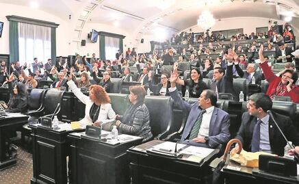 Excluyen trabajo sexual y voto a los 16, de proyecto de Constitución