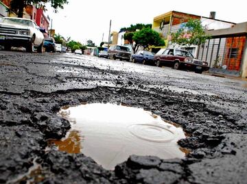 Cinco empresas, las reinas del bacheo en la CDMX