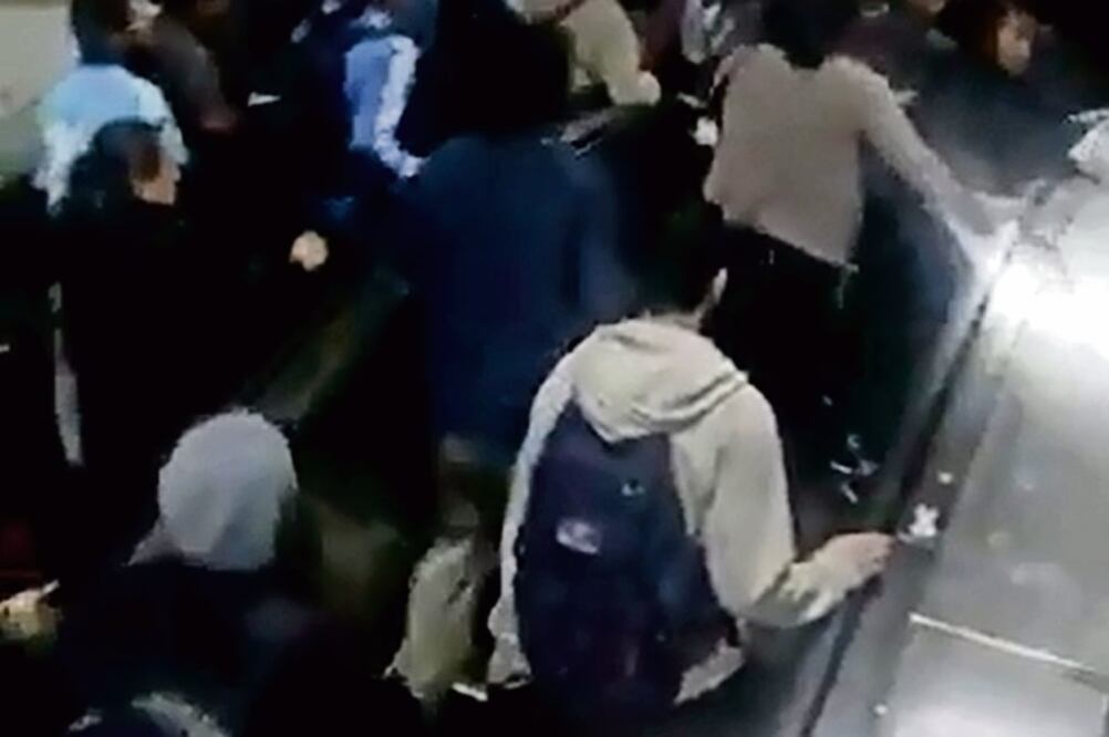 Susto. El percance sucedió el pasado viernes alrededor de las 19:00 horas; hubo dos personas lesionadas. Foto: TOMADA DE VIDEO