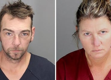 Padres de estudiante sospechoso de matar a 4 adolescentes en tiroteo, niegan cargo de homicidio involuntario