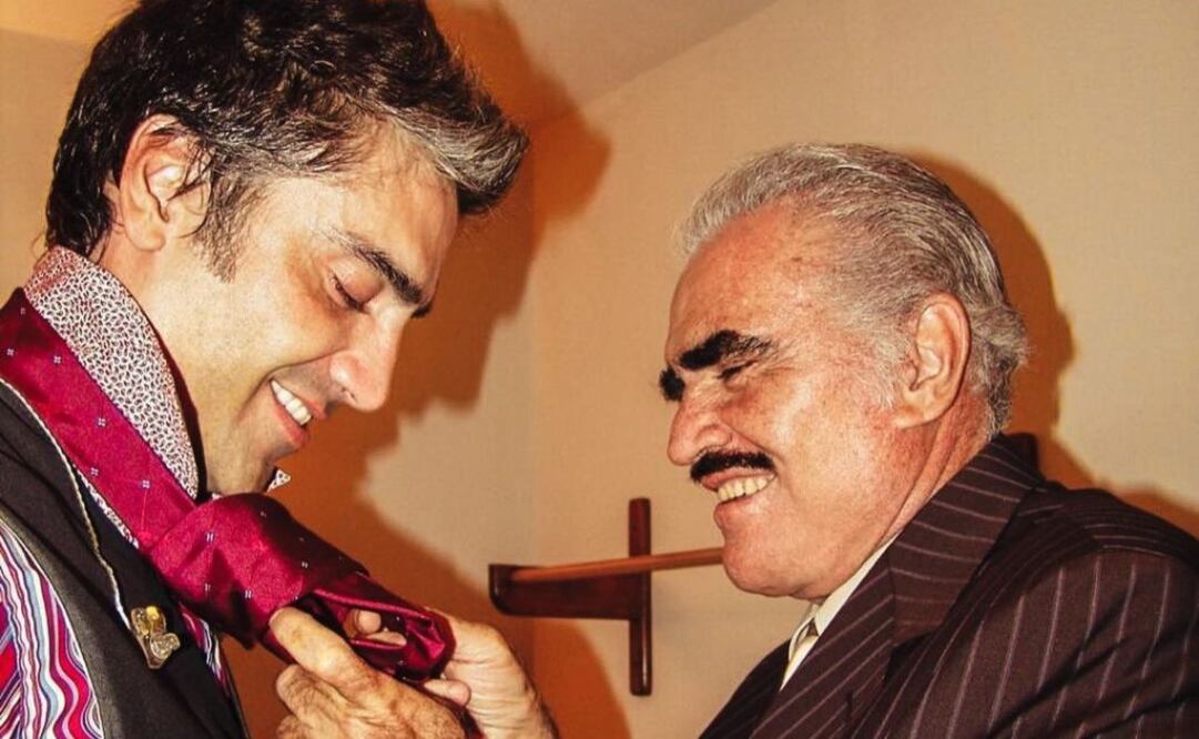 Vicente Fernández y Alejandro Fernández. Fuente: Instagram @alexoficial