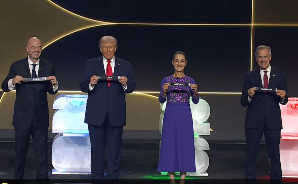 Presidente de la FIFA Giovanni Infantino, el presidente de EU Donald Trump, la presidenta de México Claudia Sheinbaum y el primer ministro canadiense Mark Carney (05/12/2025). Foto: Captura de video