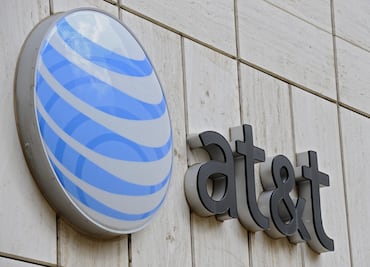 Reporta AT&T aumento de suscriptores e ingresos, aunque con pérdida operativa
