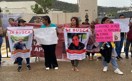 “No hay ninguno apoyo”: damnificados y familiares de desaparecidos por “Otis” exigen ser recibidos por AMLO