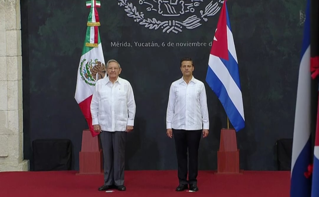 Llega Raúl Castro a México para visita de Estado