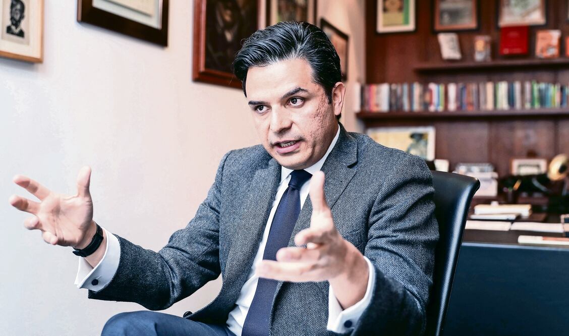 Zoé Robledo vicecoordinador político del Partido del Trabajo en el Senado. Fotografía: Germán Espinosa. Archivo/EL UNIVERSAL