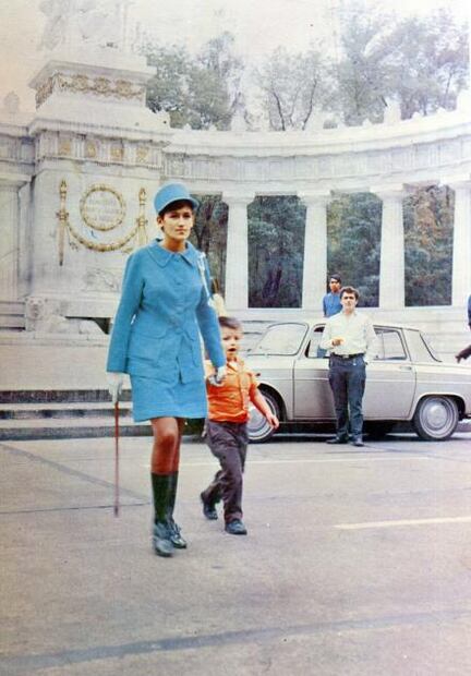 Mujeres policías, de la elegancia a la rudeza