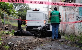 Muere motociclista tras caer a un barranco en calles de Tlalpan; presuntamente perdió el control de la unidad  