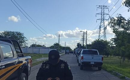 Tras discusión, mujer sube a torre de alta tensión: exige que arresten a su pareja