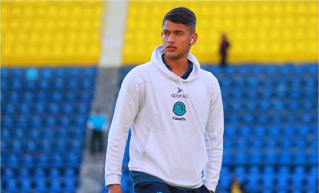 Eduardo Águila, central Atlético de San Luis, interesa a las Chivas. FOTO: IMAGO7