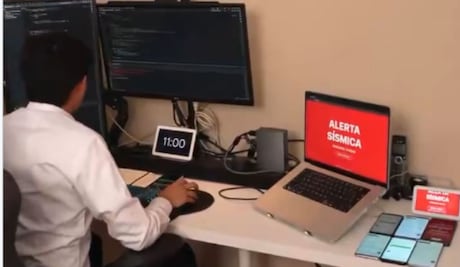 Video muestra activación manual de alerta sísmica en celulares durante simulacro; así funcionó el sistema en CDMX y Edomex