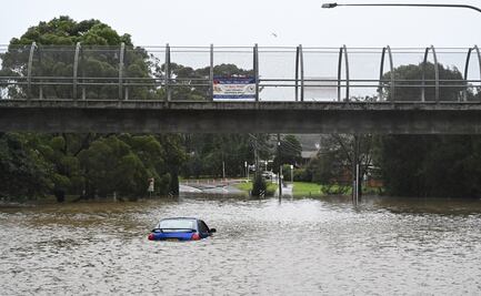 Miles de personas reciben orden de desalojar en Australia por severas inundaciones