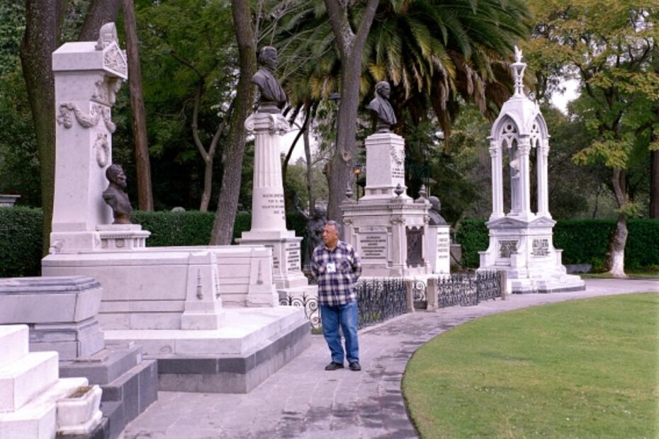 La Glorieta donde descansan pocas mujeres ilustres