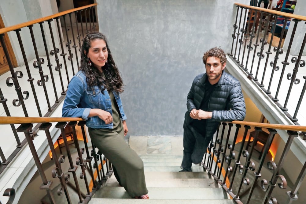 Los hermanos Arriaga, hijos del cineasta Guillermo, preparan un largometraje. (IRVIN OLIVARES. EL UNIVERSAL)