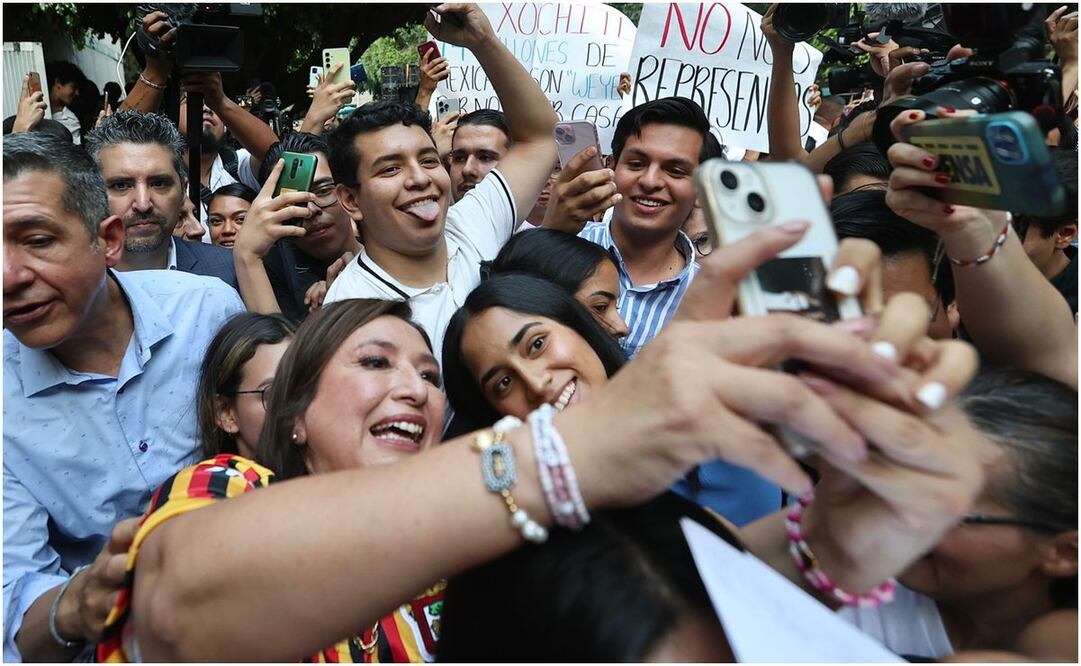 Xóchitl Gálvez visita el Centro Univesitarios Económico y Administrativas de Jalisco. Foto: Berenice Fregoso/EL UNIVERSAL