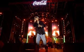 Natanael Cano invade el Flow Fest 2025 con corridos tumbados; el público pedía "Cuerno azulado"